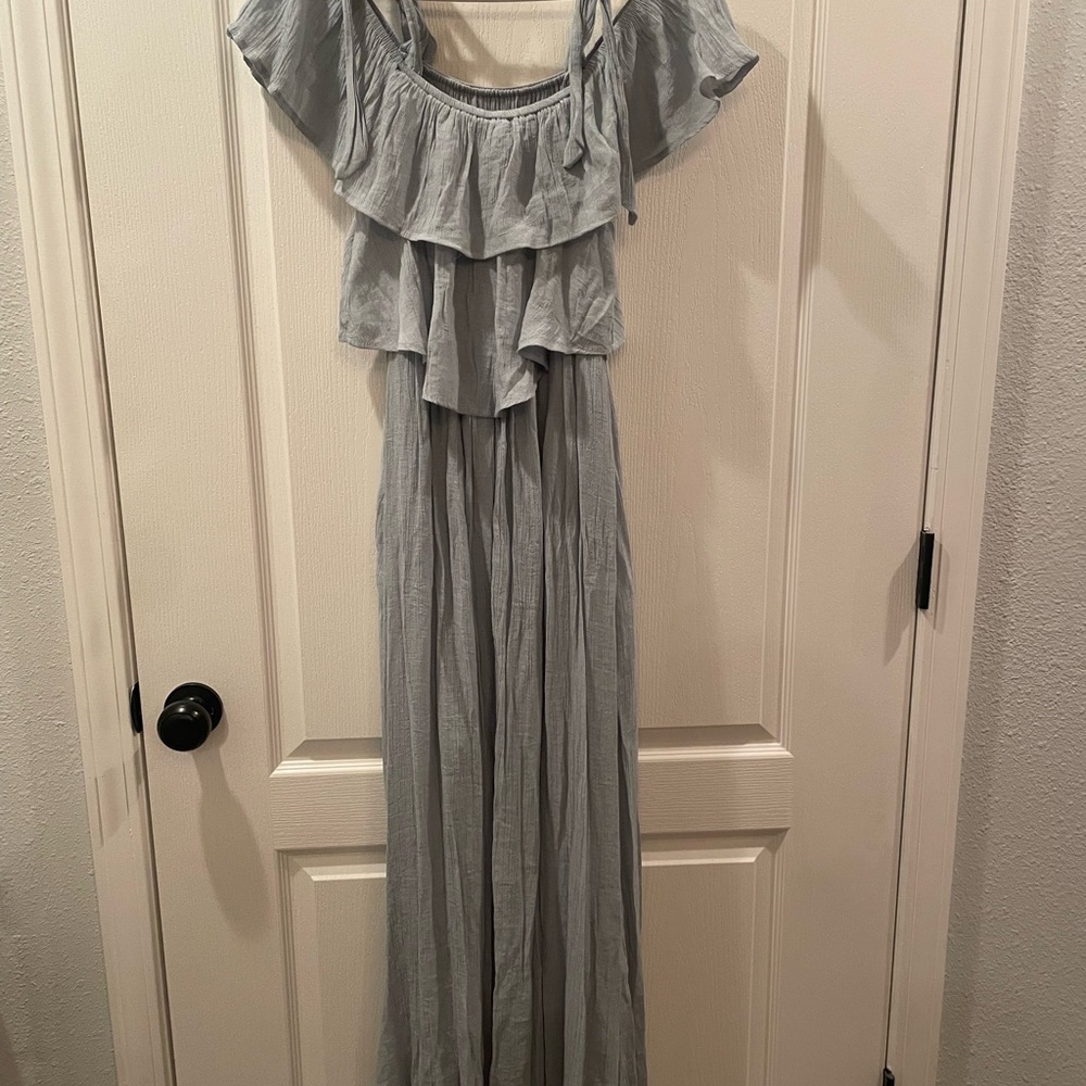 Flowy Blue/Gray Off-Shoulder maternity maxi dress great for maternity photos